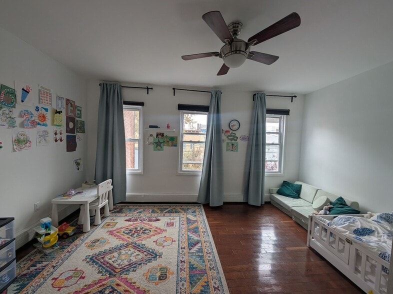Primary Photo - 62 Wright Ave