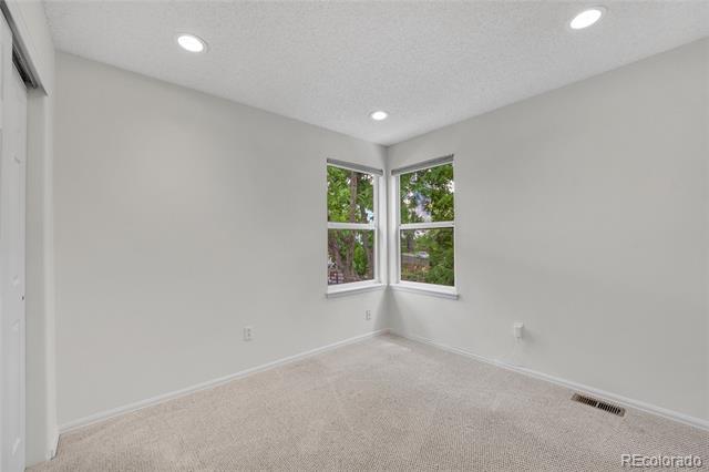 Building Photo - 6472 W 96th Dr