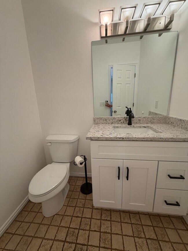 Building Photo - Gorgeous South Jordan Home!!!
