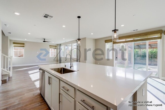 Building Photo - 2511 Artesian Ave