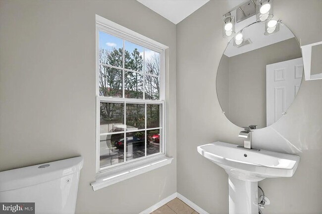 Building Photo - 22989 Whitehall Terrace