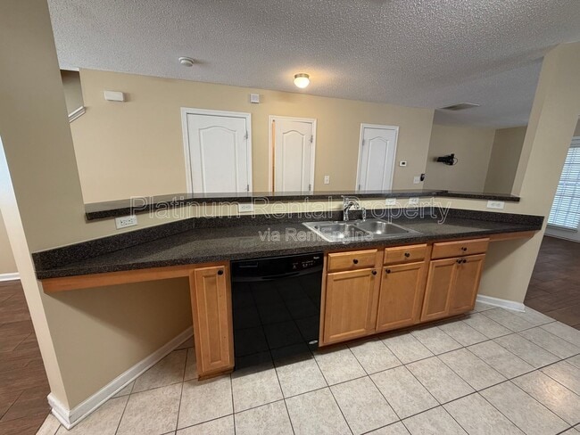 Building Photo - 228 Prattling Ct