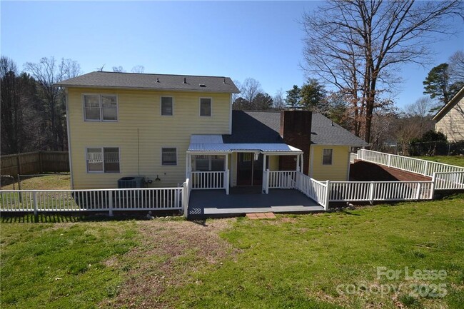 Building Photo - 6160 Timberlane Terrace