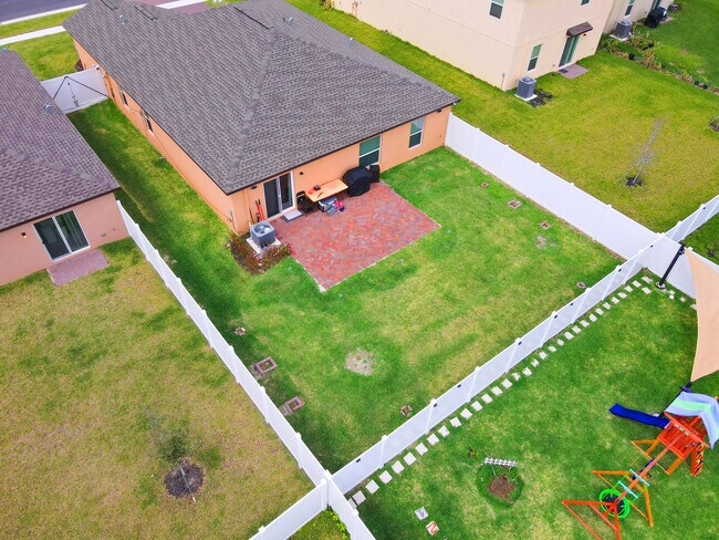 Building Photo - 701 Carlyle Wy