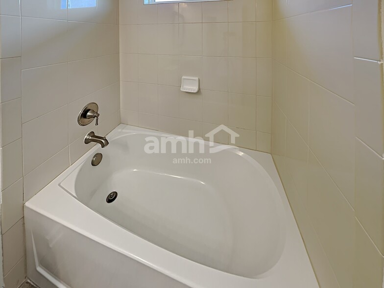 Building Photo - 86242 Cloister Ct