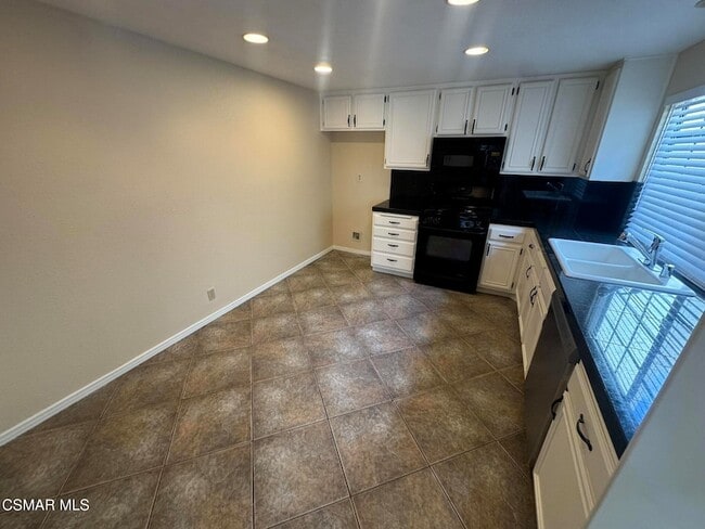 Building Photo - 616 Cartpath Pl