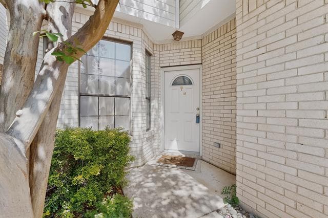 Building Photo - 6027 Homestead Ct