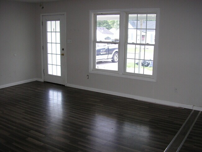 Building Photo - 1180 Fair St