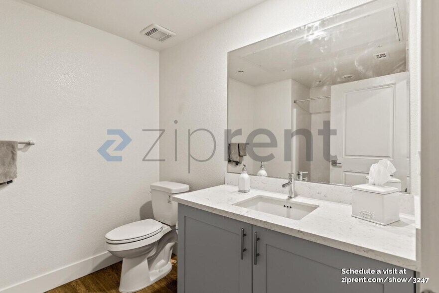 Building Photo - 5933 Sunstone Dr