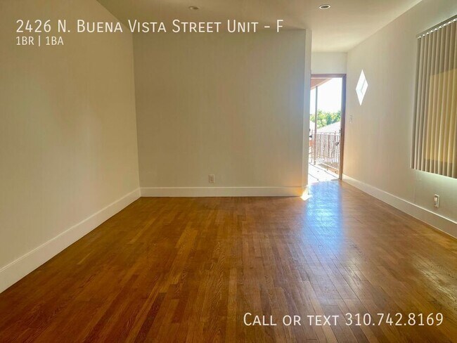 Building Photo - 2426 N Buena Vista St