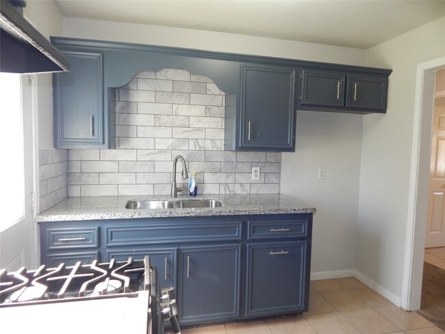 Building Photo - 206 Arnett Ln