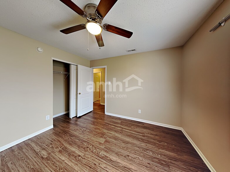 Building Photo - 6847 Tadpole Ct