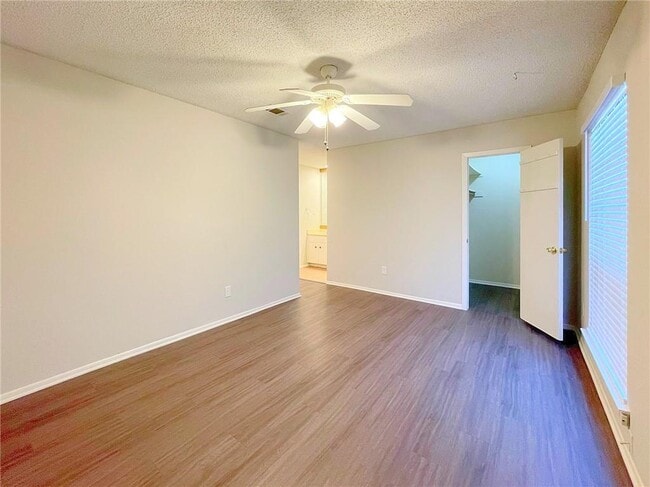 Building Photo - 11807 Knights Bridge