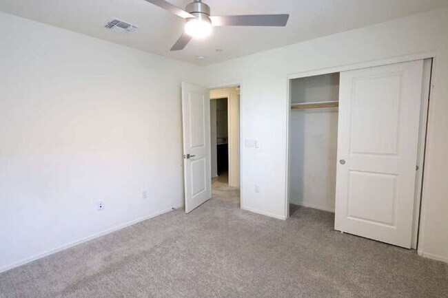 Building Photo - $750.00 MOVE-IN CREDIT TOWARDS FIRST MONTH RENT!!!!! Rancho Sahuarita