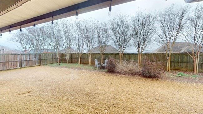 Building Photo - 150 Village Ct