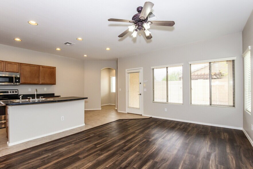 Building Photo - 17722 W Marshall Ln