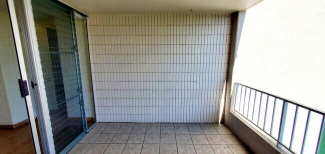 Building Photo - 1848 Kahakai Dr