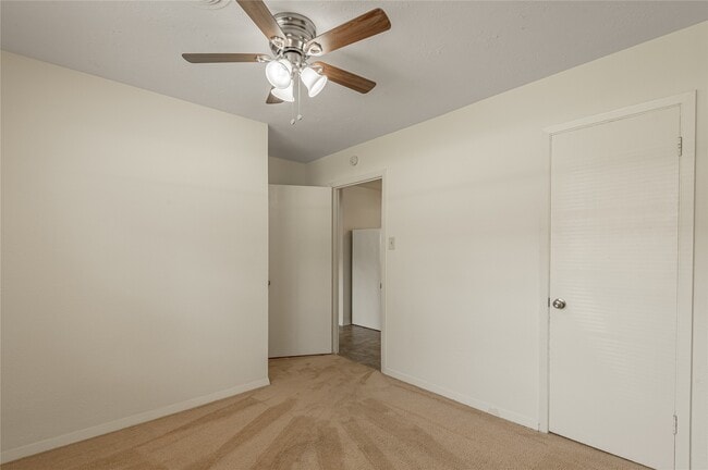 Building Photo - 2125 Avenue N