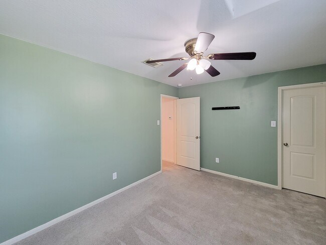 Building Photo - 6511 Canyon Mist Ln