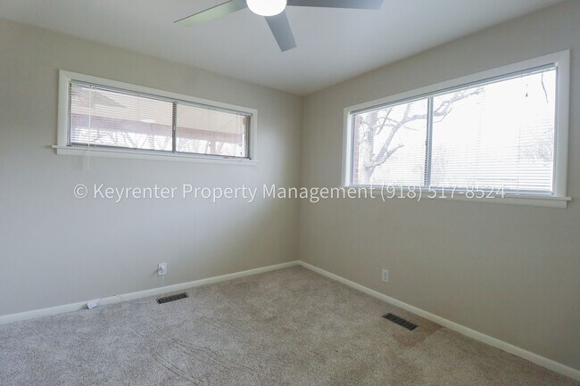 Building Photo - LOCATION LOCATION LOCATION!! Brookside Gem Available Immediately!