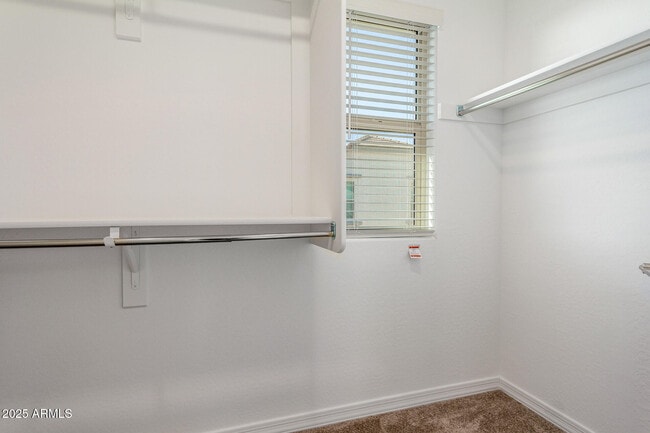 Building Photo - 14643 W Sand Hills Rd