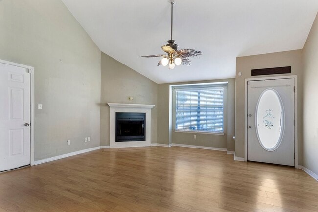 Building Photo - 3 bedroom in Ft Walton!!