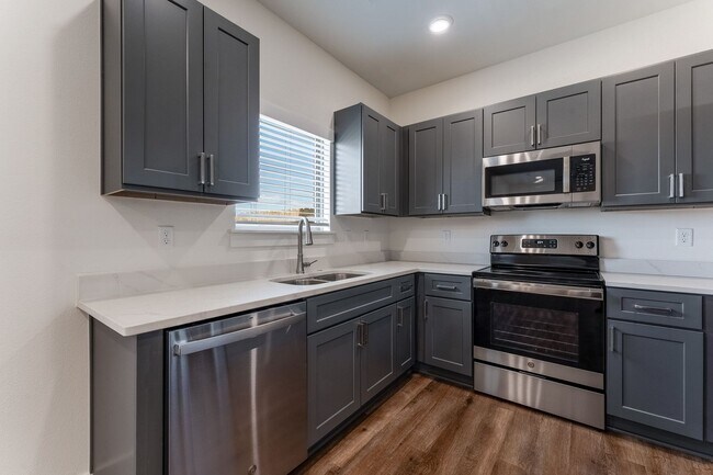 Building Photo - The Lodge at Been Road Villas 3 Bed, 2.5 Bath