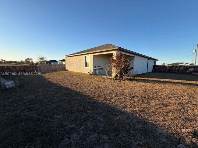 Building Photo - 9026 W Mac Ct
