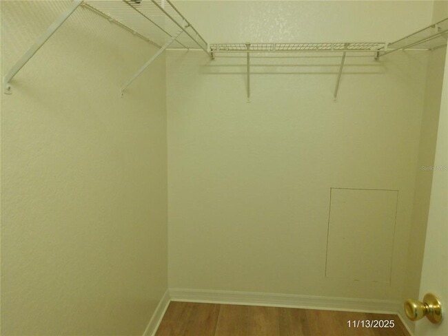 Building Photo - 949 Fox Lake Dr