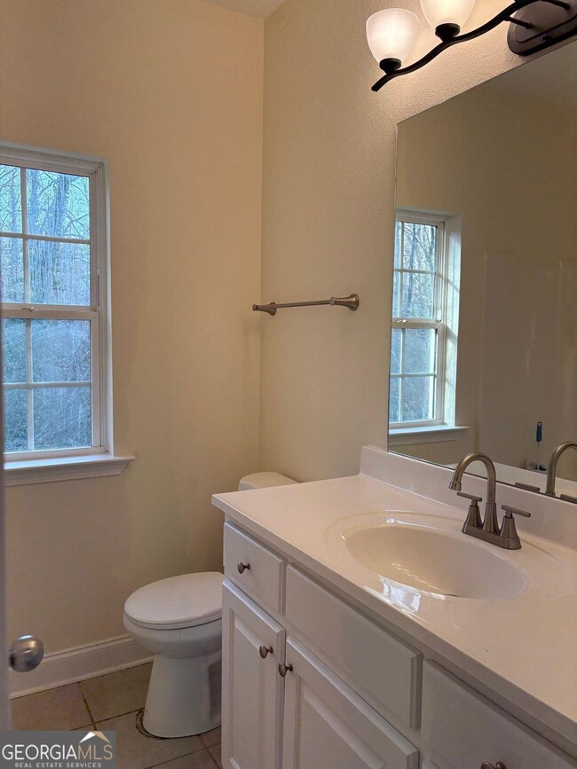 Building Photo - 74 Lockerbie Ct