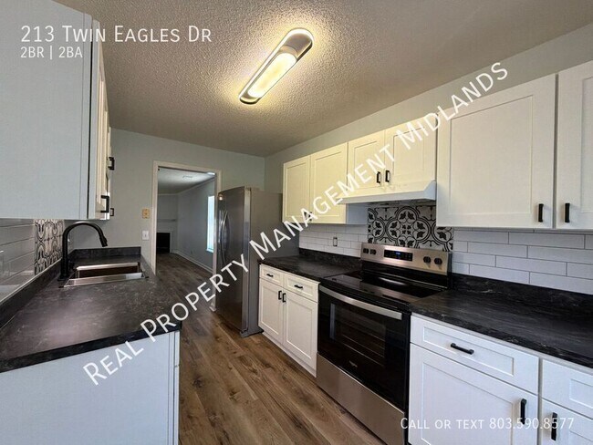 Building Photo - 213 Twin Eagles Dr