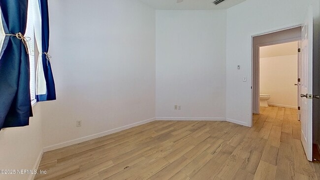 Building Photo - 12301 Kernan Forest Blvd