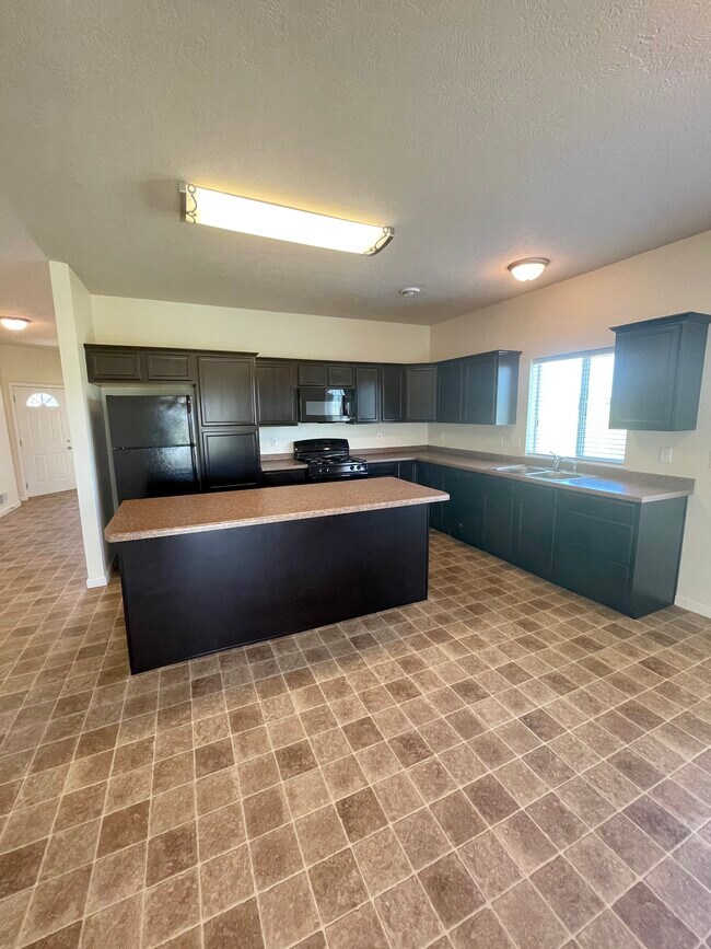 Building Photo - Stanley Point