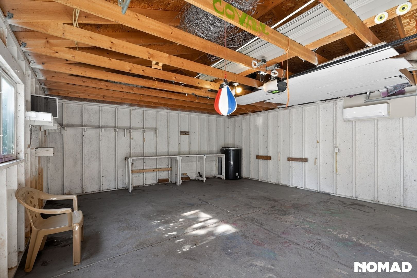 Building Photo - 1137 Pando Ave