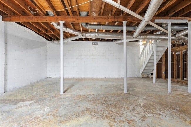 Building Photo - 1848 Winthrop Dr SE