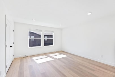 Building Photo - 35 N Gateway Dr