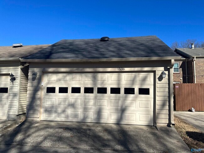 Building Photo - 1536 Four Mile Post Rd SE