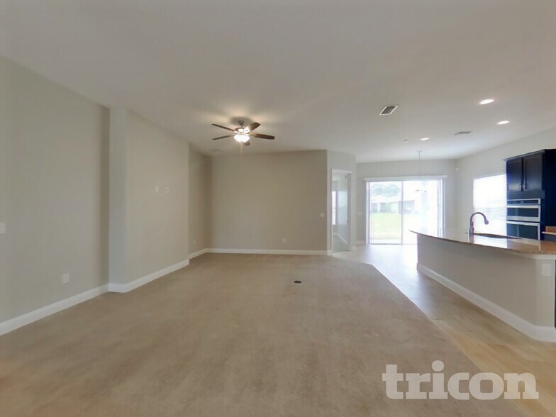 Building Photo - 10885 Chitwood Dr