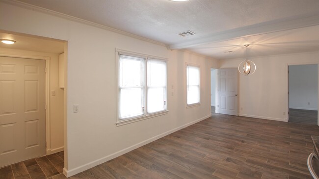 Building Photo - 1715 N Midwest Blvd