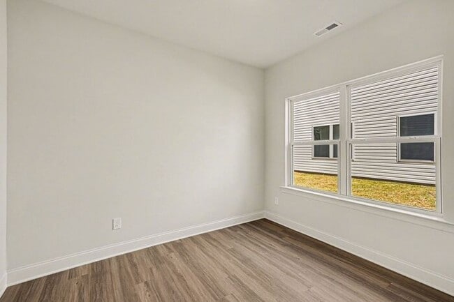 Building Photo - Brand New 4BD/2.5BA Home in Mooresville!