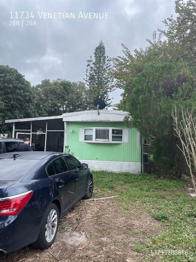 Building Photo - 11734 Venetian Ave