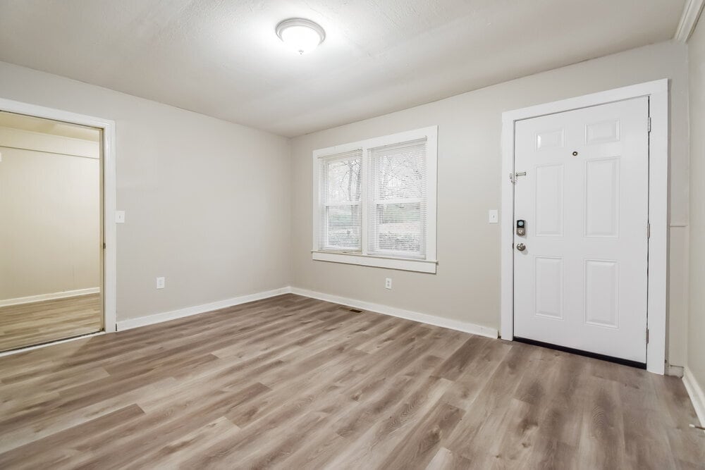 Building Photo - 5578 Owens Dr