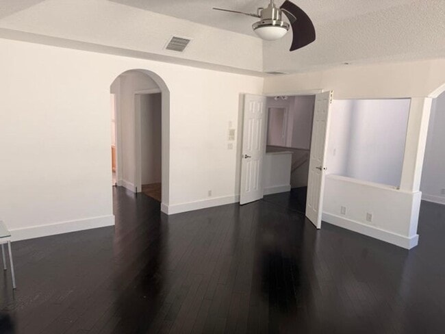 Building Photo - 1226 Avondale Ln