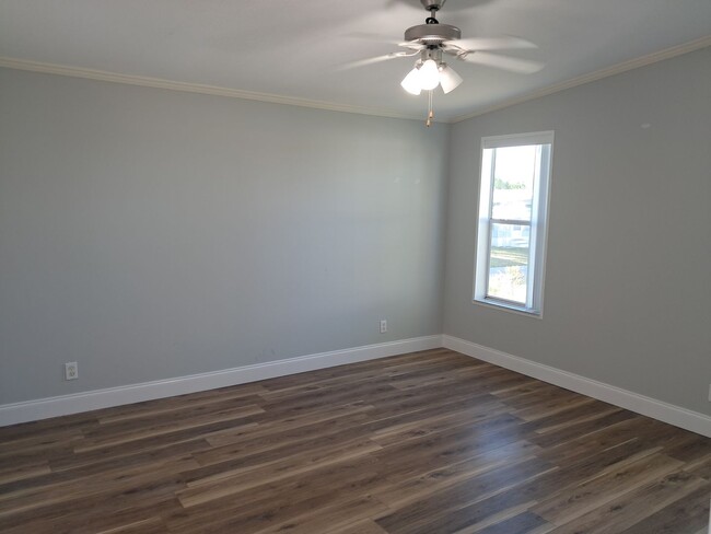 Building Photo - 55+ Community!!! Available May 23, 2025