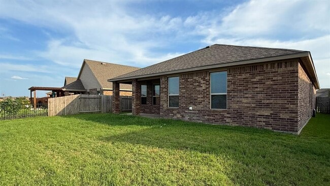 Building Photo - 23746 Piedmont Forest Dr