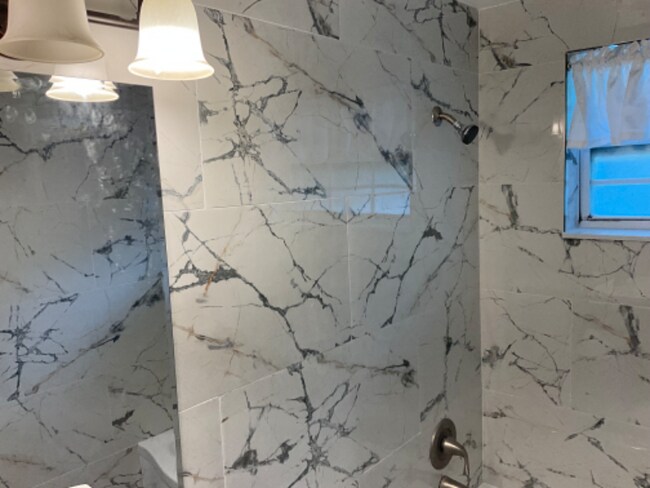 Building Photo - 10781 57th Ave N