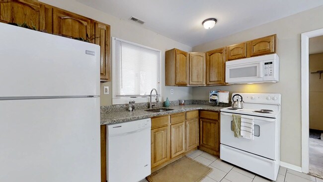 Building Photo - 47 Holstone Ln