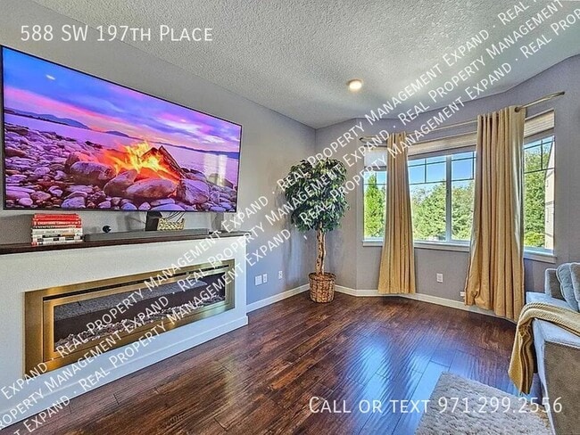 Building Photo - 588 SW 197th Pl