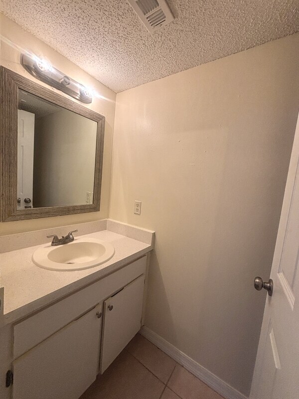 Building Photo - 7212 Alston Ct
