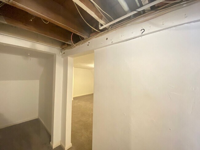 Building Photo - 94 Millville St